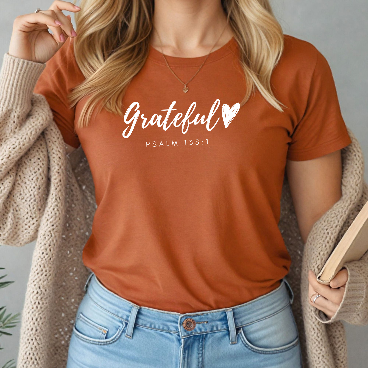 Grateful Heart” Christian t-shirt in fall colors (mustard, mauve, heather brown, maroon, and black) featuring Psalm 138:1 design, ideal for faith-based fall fashion